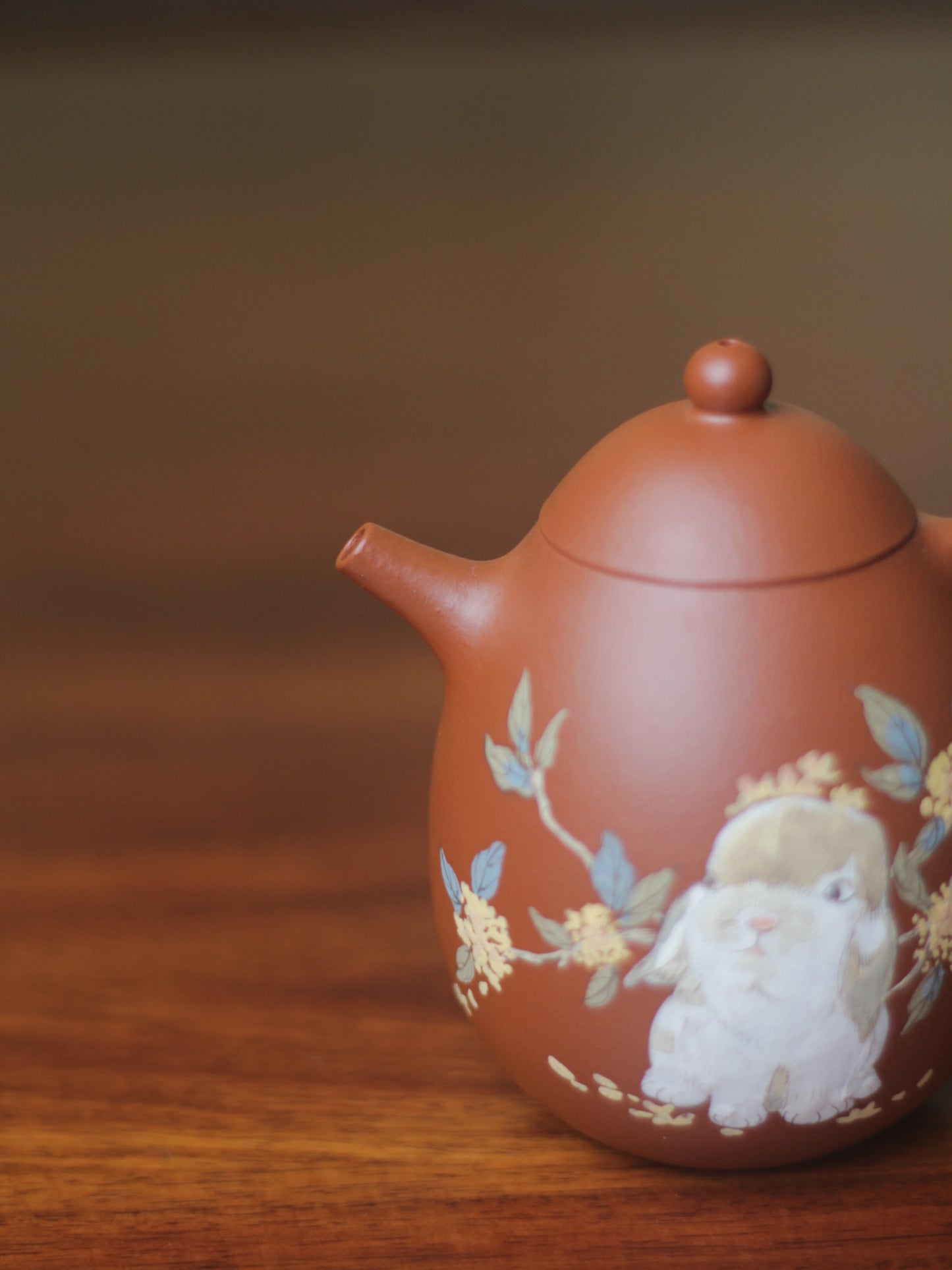 Clay teapot flower designs mouth