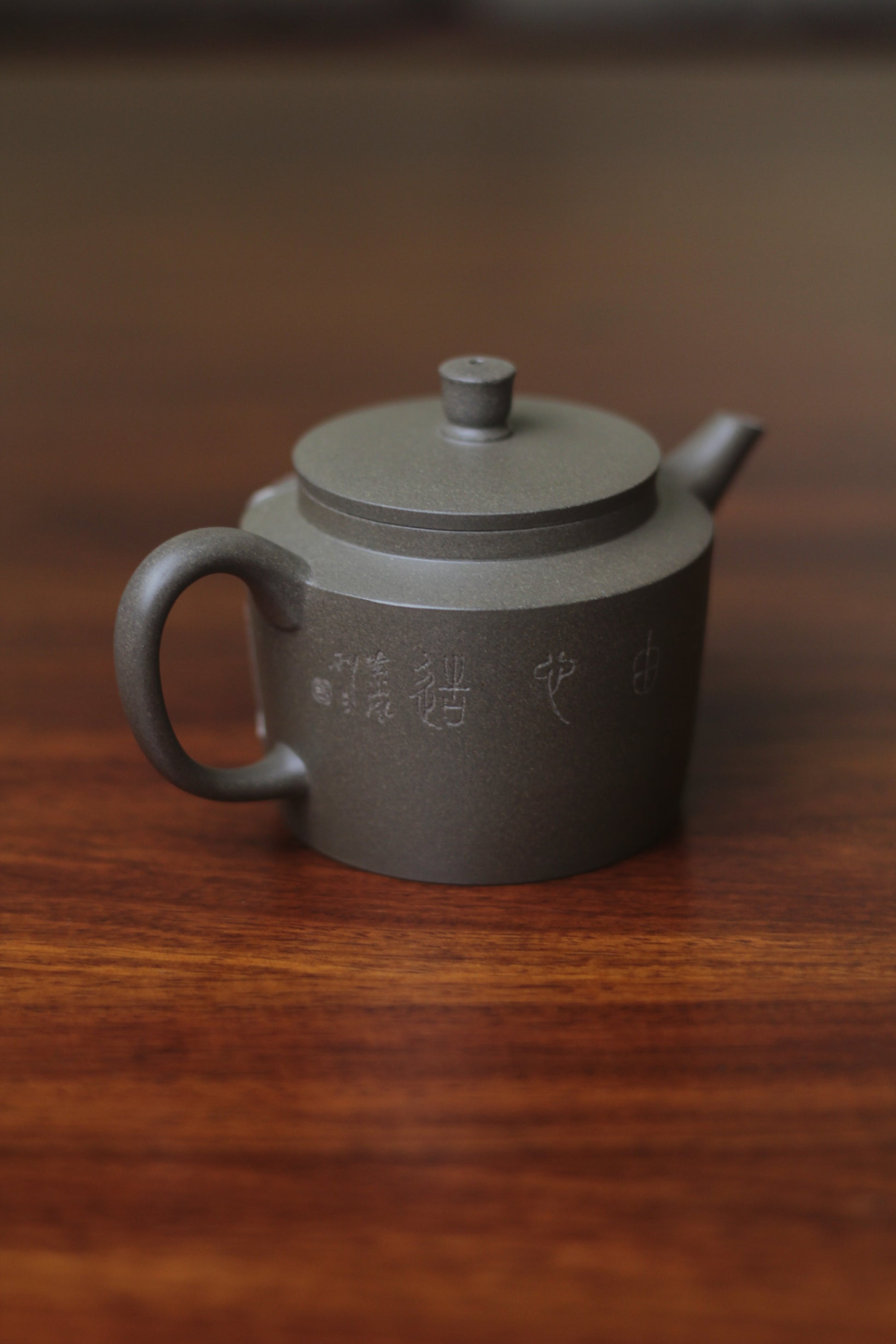 Clay teapot snow bamboo details