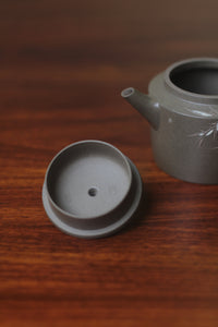 Clay teapot snow bamboo lid