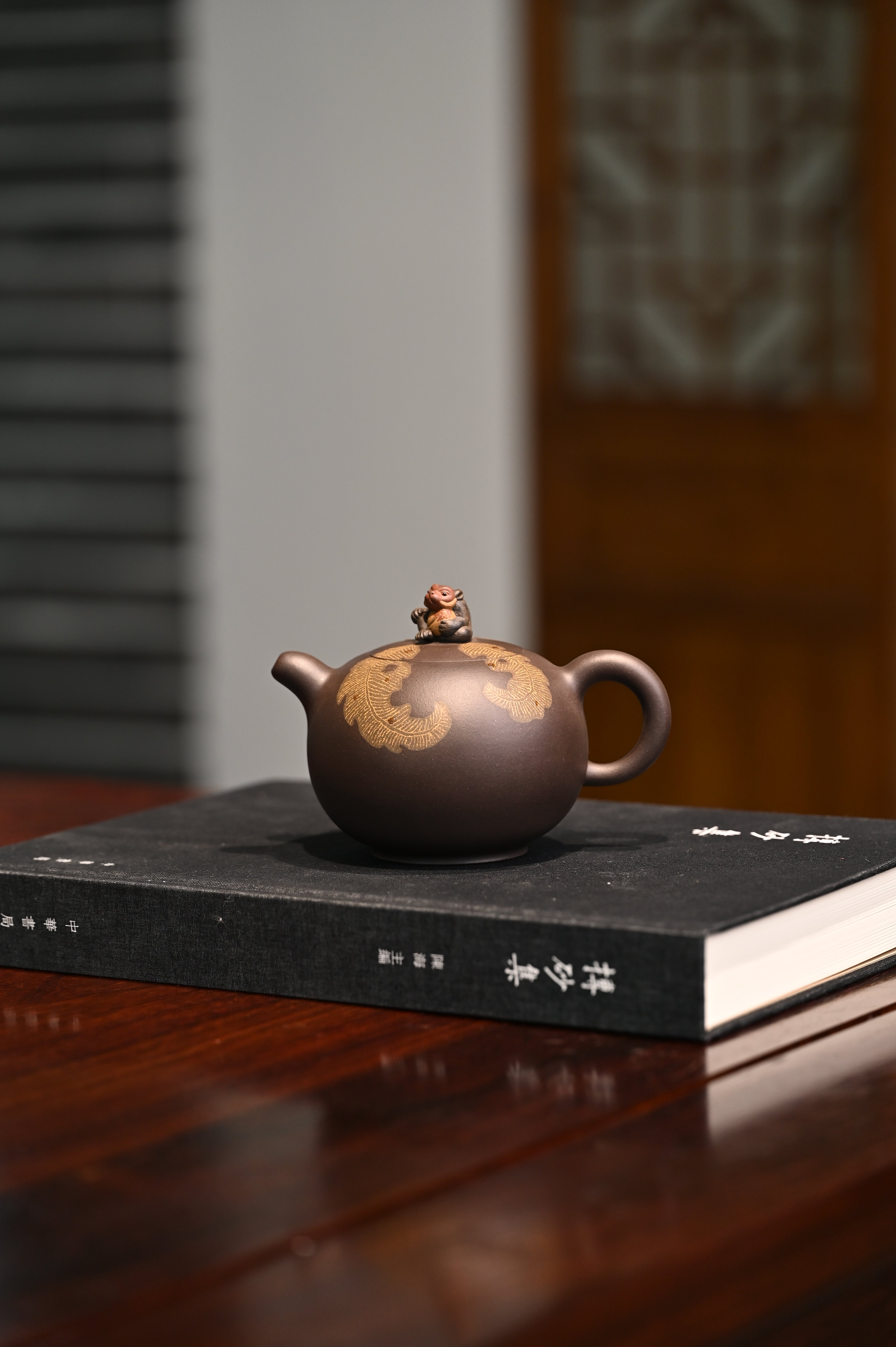 Artwork Yixing teapot Listen to the Rain 400ml Fully handmade