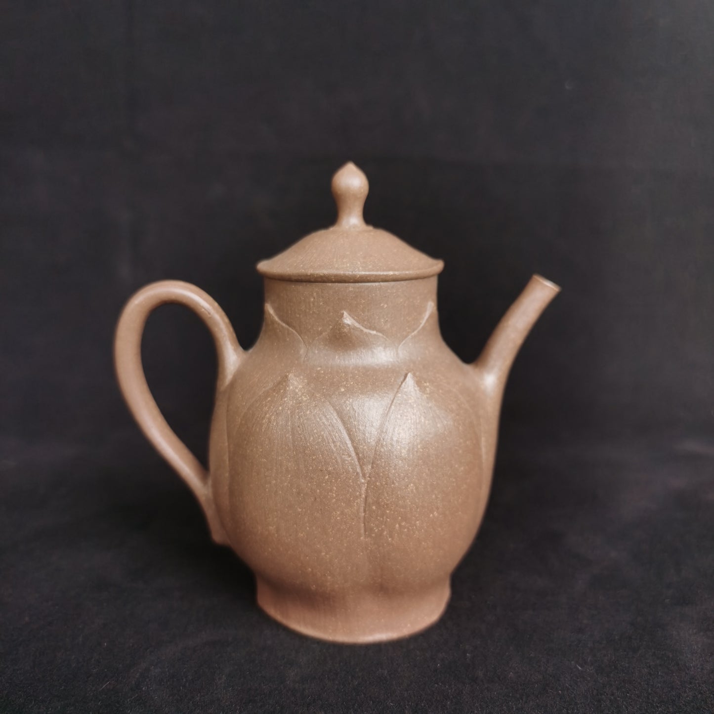 Yixing teapot Lotus 130ml full handcrafted artwork pot - Siyutao