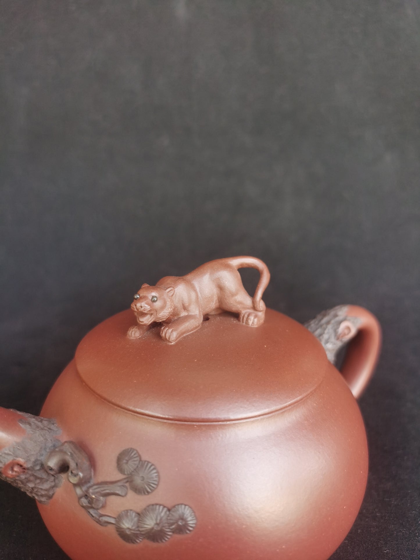 Yixing teapot leopard 200ml Gu Fa Lian ni (Most Archaic Clay Forming)DiCaoQing clay from HuangLongMine4  full handmade