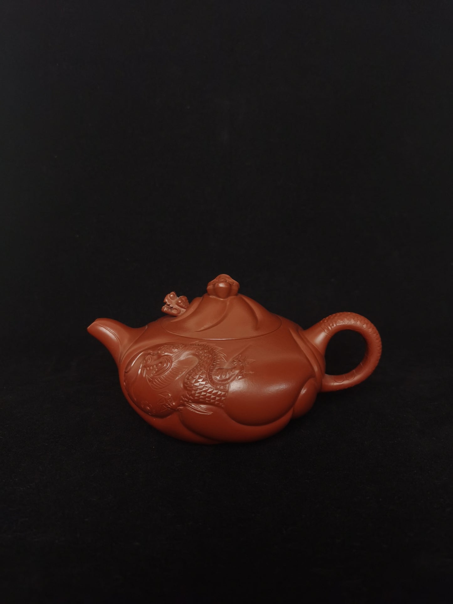 The fish flew over the dragon gate,210ml, Gu Fa Lian ni (Most Archaic Clay Forming) DaHongPao clay from HuangLong mine 4 and aged 32 years ,Full handmade（only one is available）