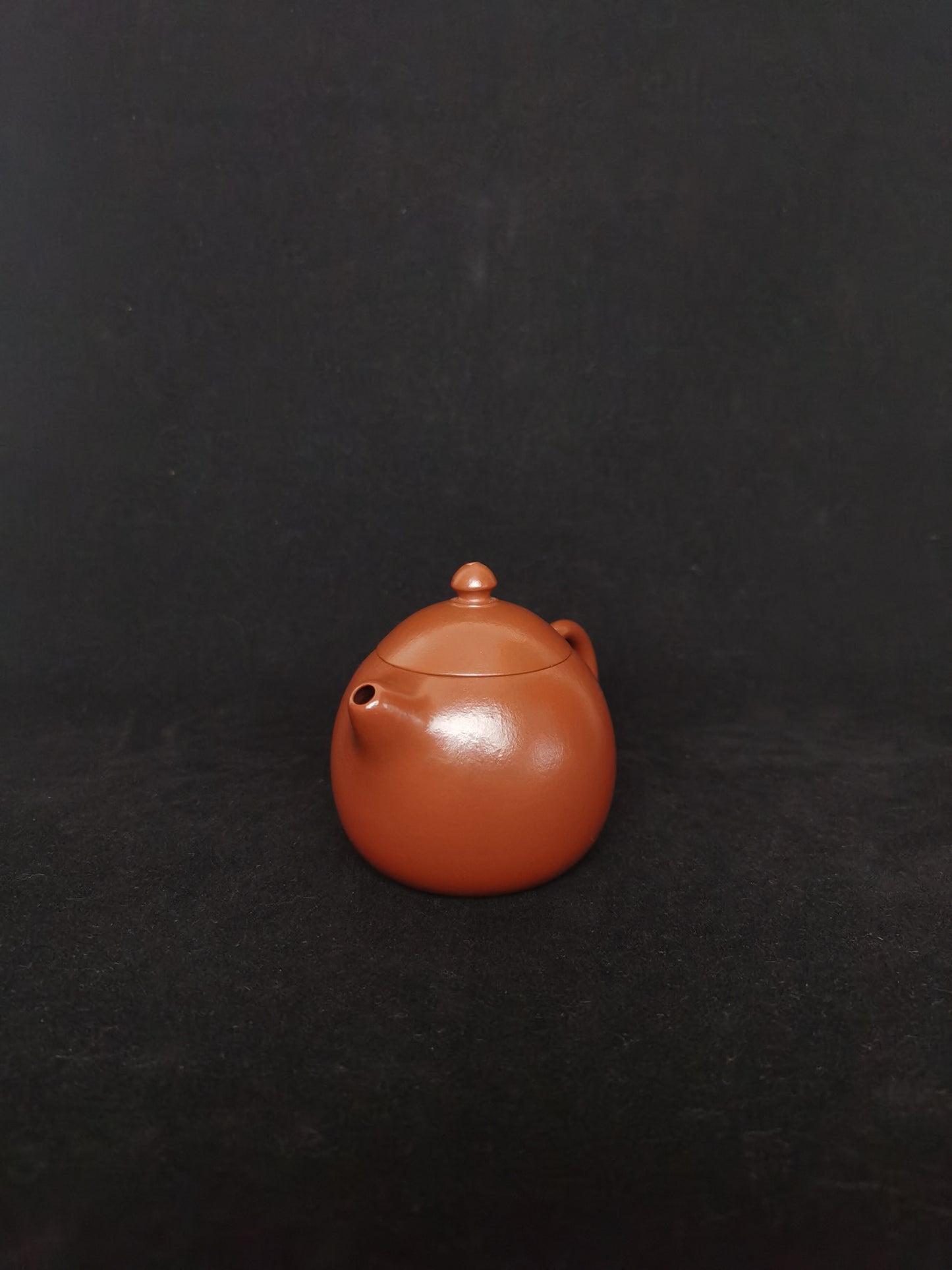 Siyutao Teapot The dragon egg Handcrafted 115ml Yixing Teapot