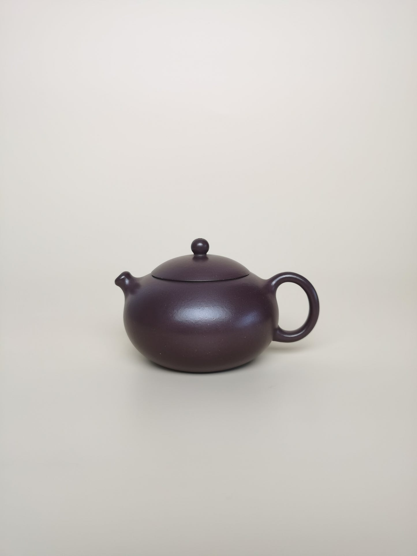 Yixing teapot  Xi Shi 155ml Gu Fa Lian ni (Most Archaic Clay Forming) authentic Yixing Lao Zi Ni clay and aged 16 years full handmade