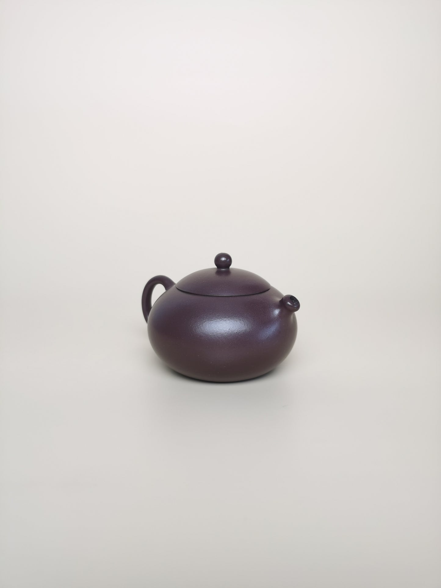 Yixing teapot  Xi Shi 155ml Gu Fa Lian ni (Most Archaic Clay Forming) authentic Yixing Lao Zi Ni clay and aged 16 years full handmade