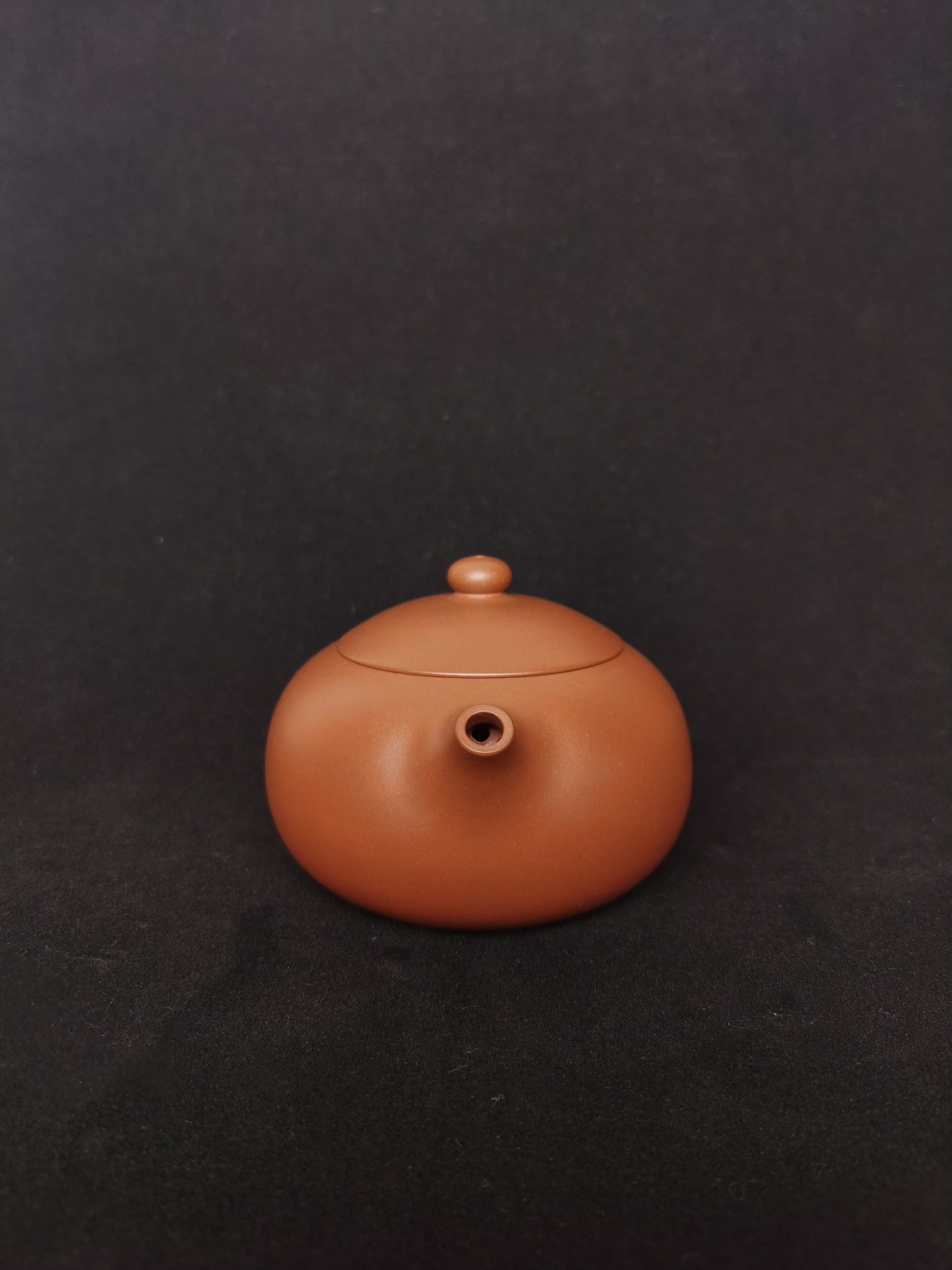 yixing teapot , art collection. ấm trà Yixing, bộ sưu tập nghệ thuật.