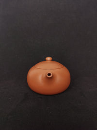 yixing teapot , art collection. ấm trà Yixing, bộ sưu tập nghệ thuật.