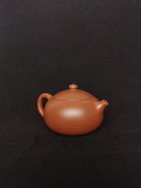 yixing teapot , art collection. ấm trà Yixing, bộ sưu tập nghệ thuật.