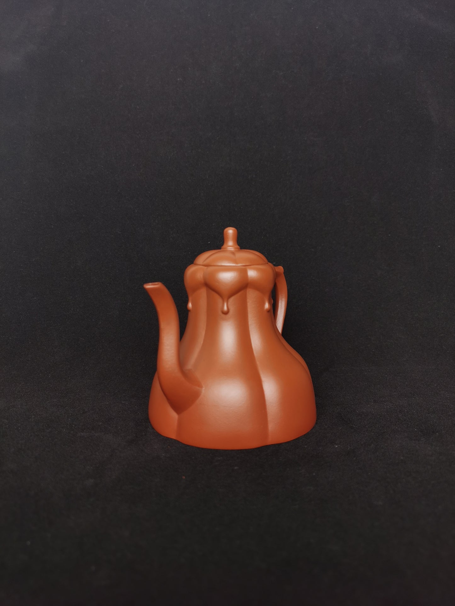 Siyutao the Magnolia full handcrafted 180ml yixing teapot