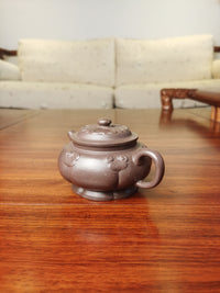 Artwork Yixing teapot Lotus Platform 180ml fully handmade