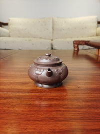 Artwork Yixing teapot Lotus Platform 180ml fully handmade