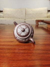 Artwork Yixing teapot Lotus Platform 180ml fully handmade