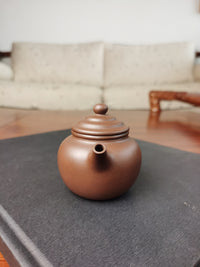 Artwork Yixing teapot Gao Sheng 110ml full handmade by Quan Hong Sun