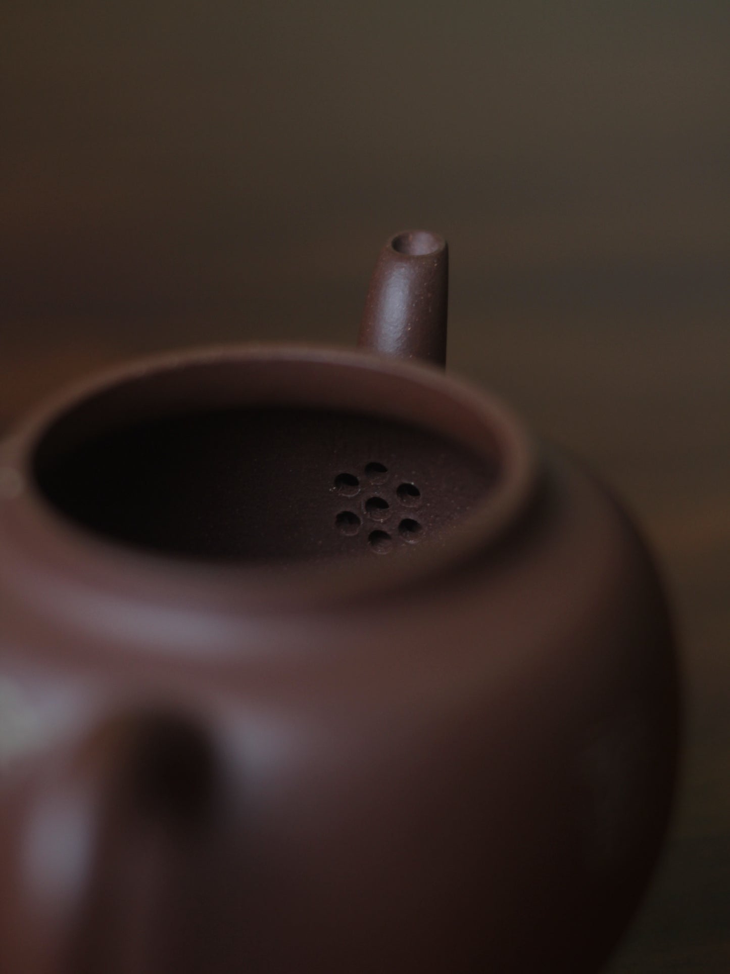 Teapot named Qiu Yun 260ml fully handmade by master Wei Ren