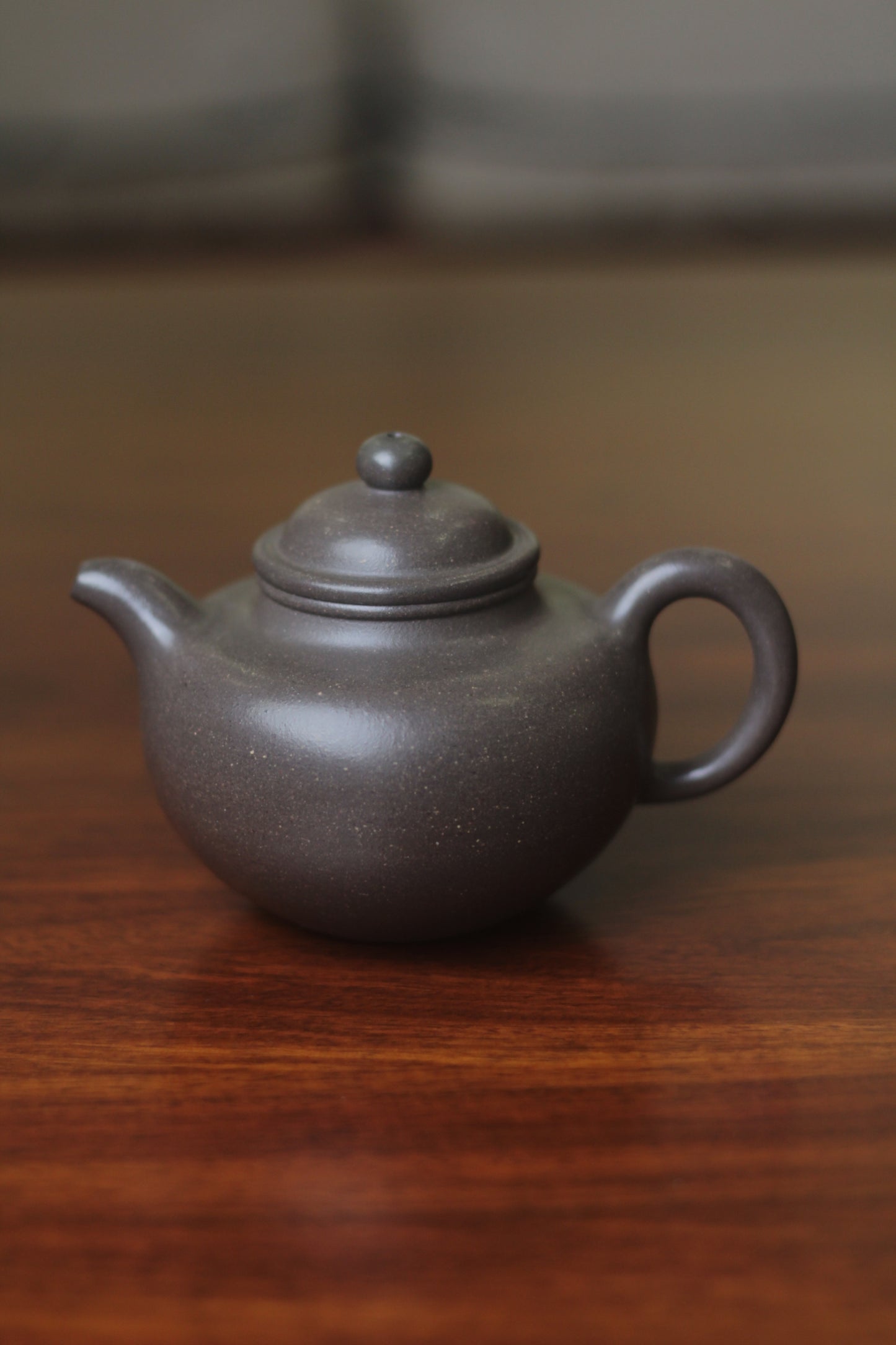 Teapots named Duo Qiu front