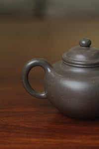 Teapots named Duo Qiu handle