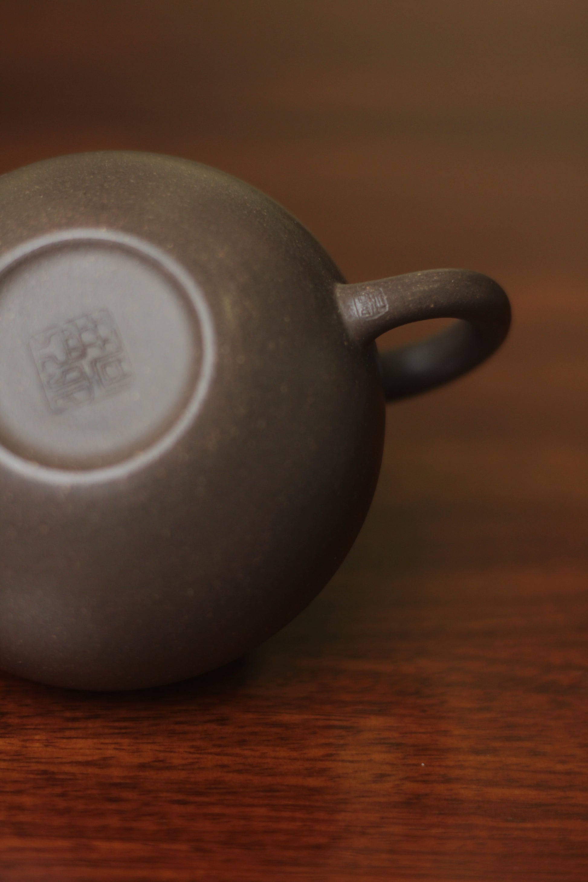 Teapots named Duo Qiu marks