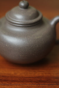 Teapots named Duo Qiu detail