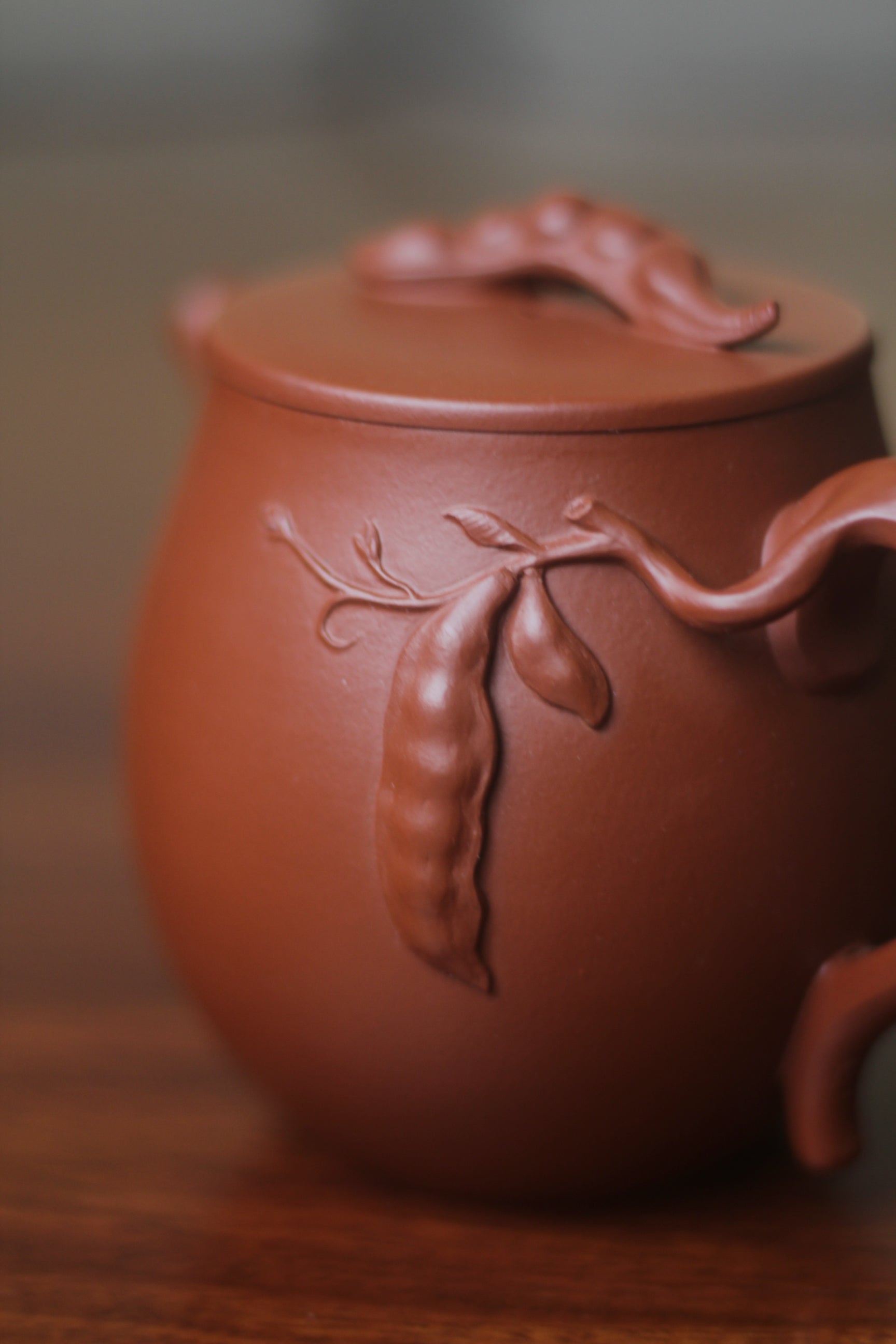 yixing teapot pea design detail