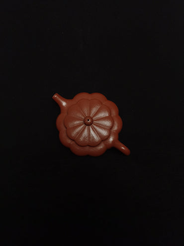 artistic teapots xu bian from zisha art gallery top | SiYuTao Teapot