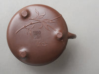 the bottom of the artwork teapot shi piao