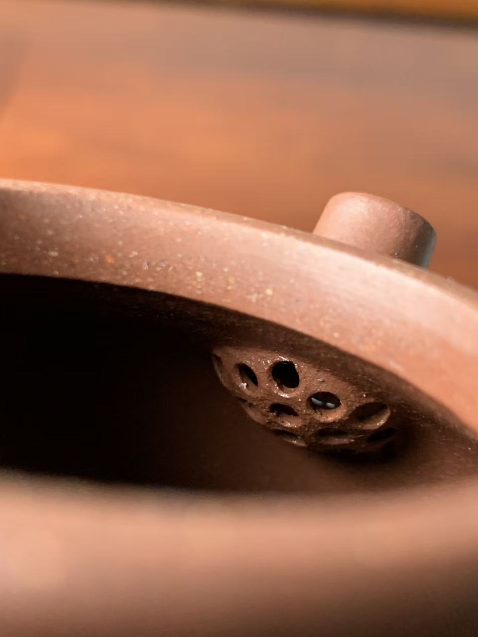 the ball filter of the yixing zisha clay teapot 
