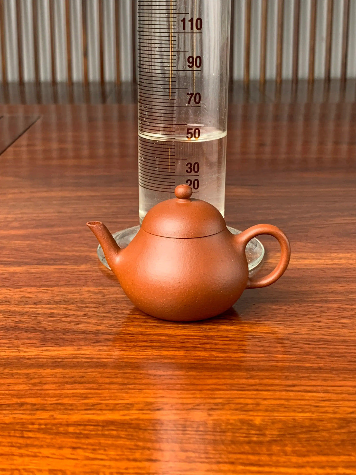 the capaity od the small yixing teapot li xing is 50ml