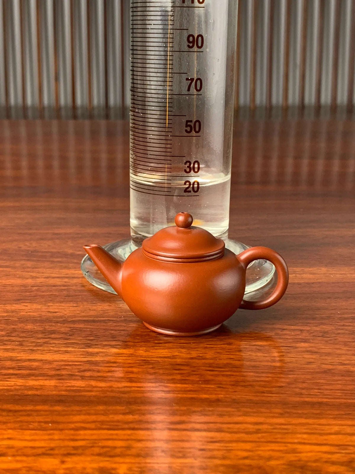 the capacity of the small yixing teapot shui ping is 25ml