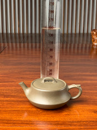 the capacity of the teapot artwork is 150ml