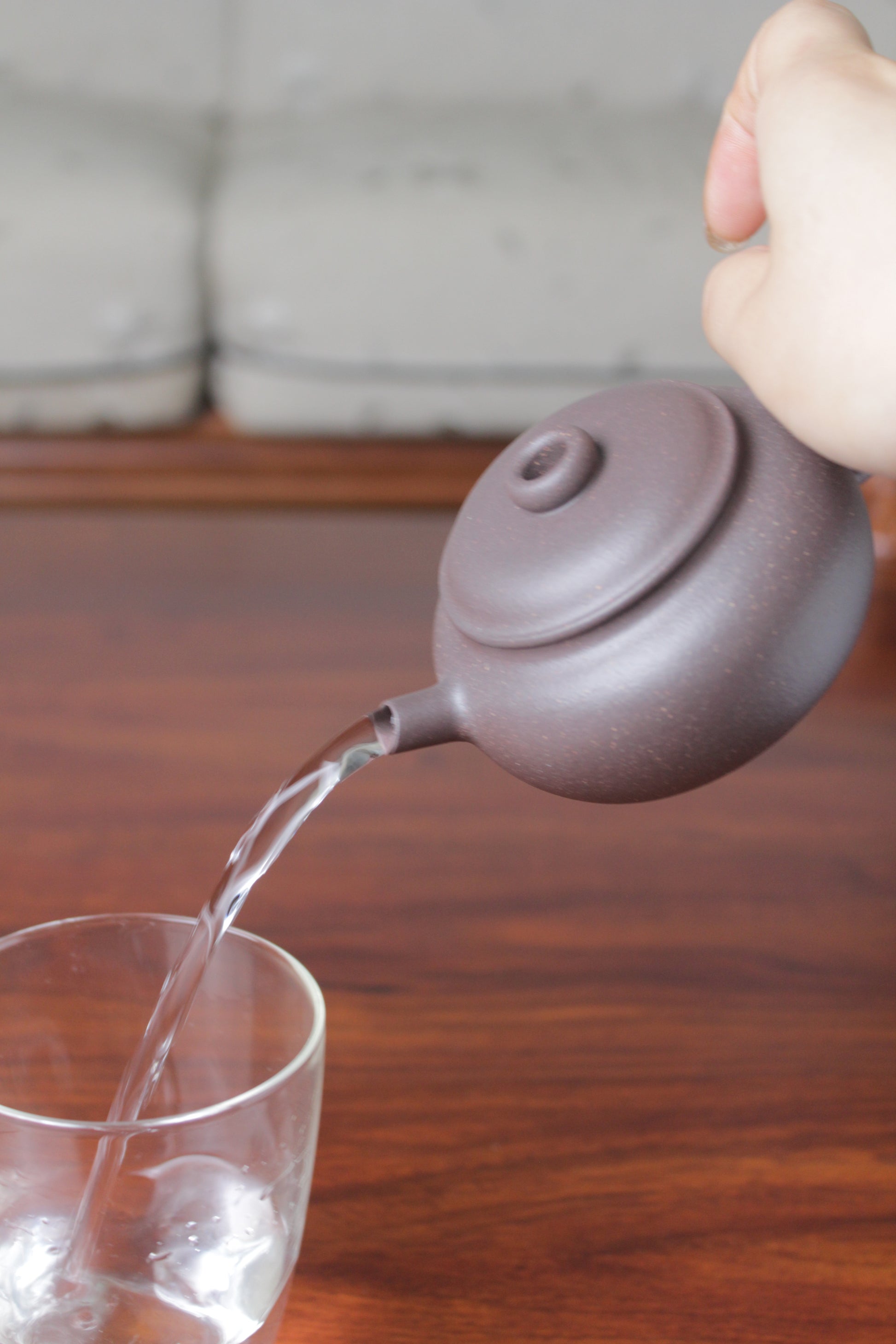 Pour of the Chinese teapot