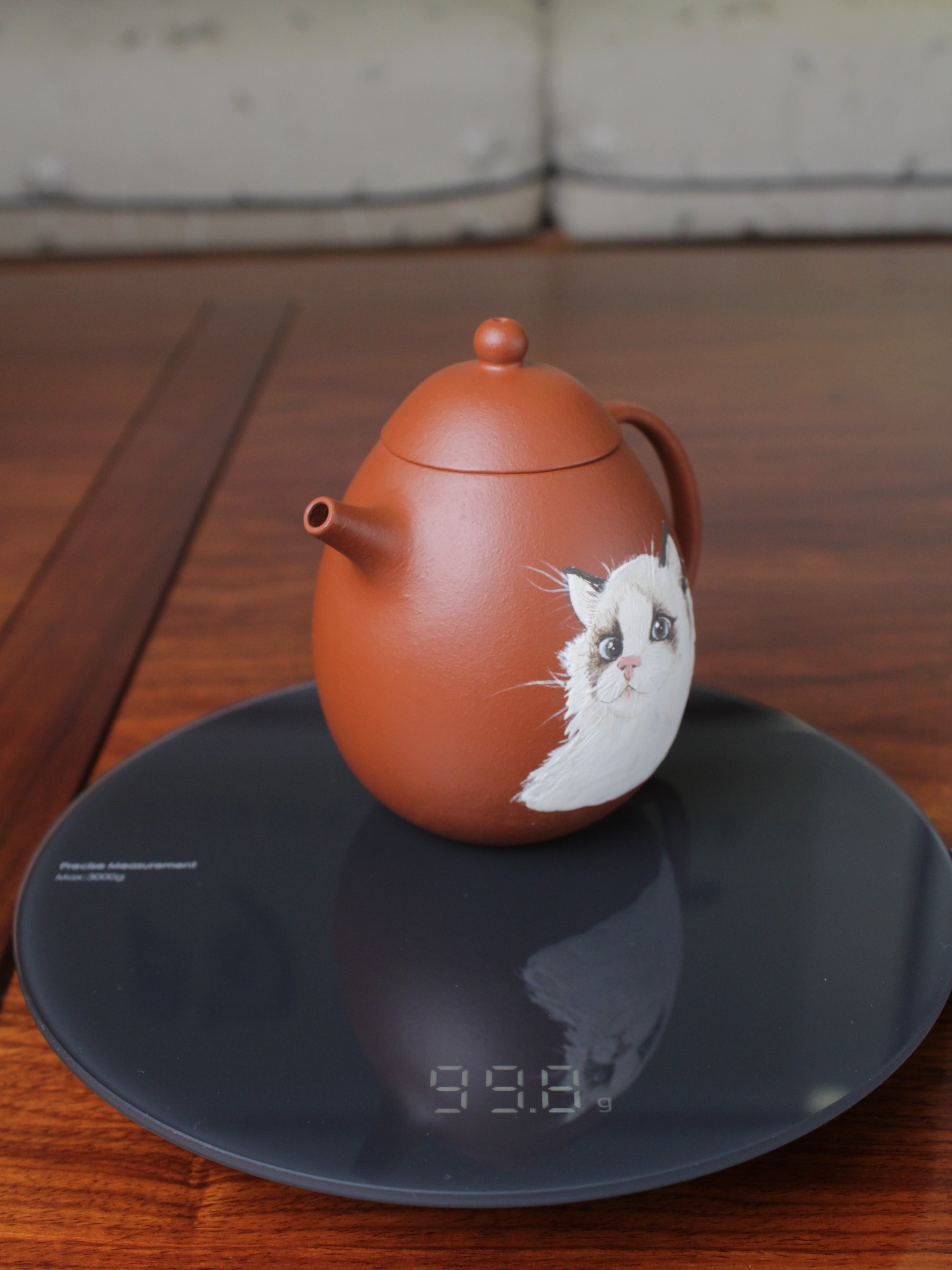Weight of the Chinese teapot. This yixing clay teapot was handmade with authentic purple clay zhu ni.