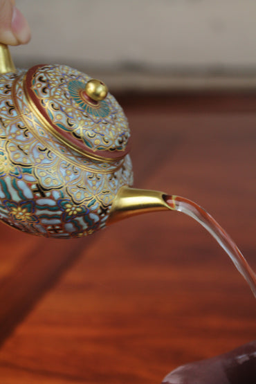 chinese teapot vintage pour