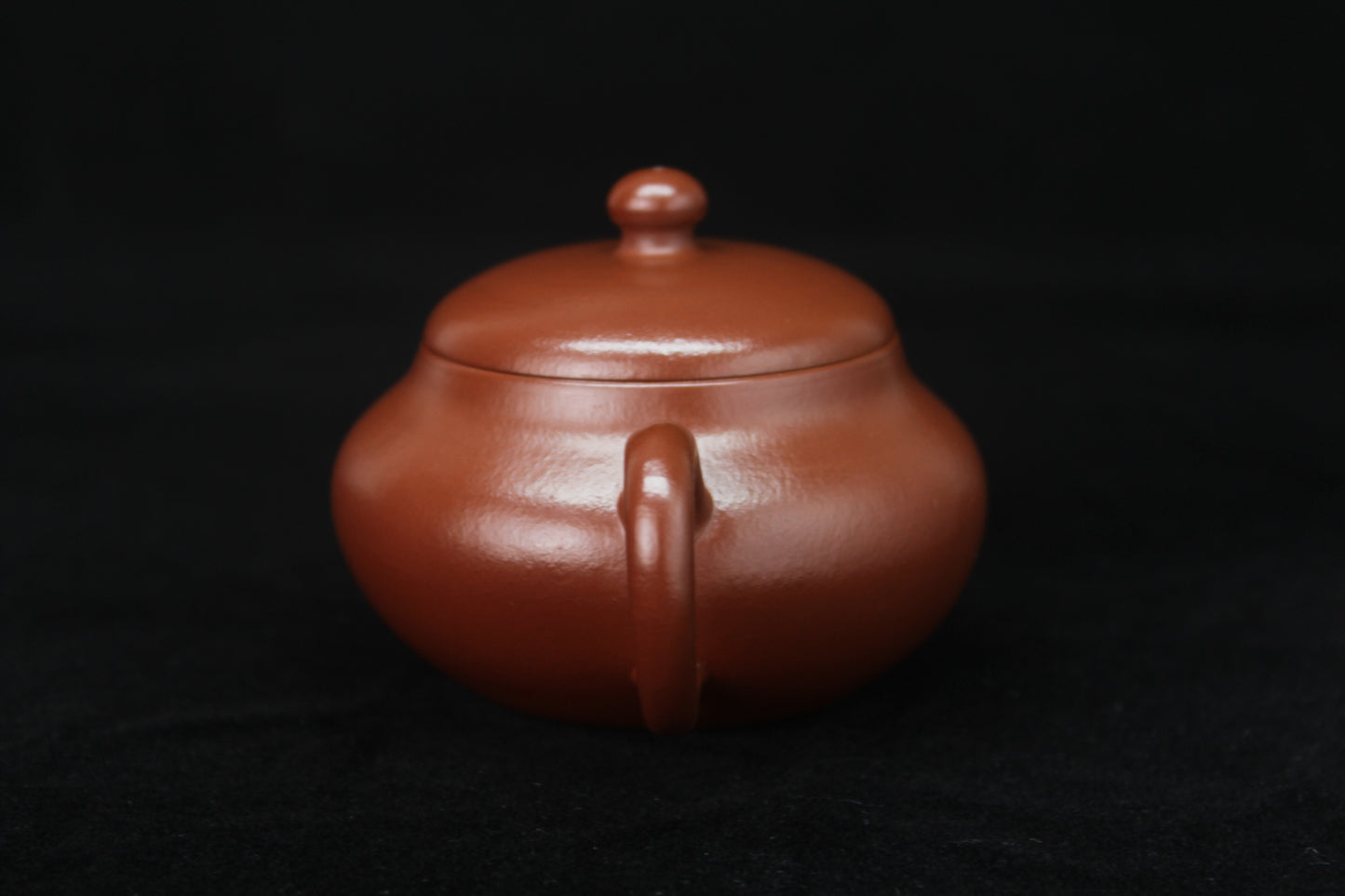 Handle details 3 Clay teapot handmade with purple clay from zisha art galley