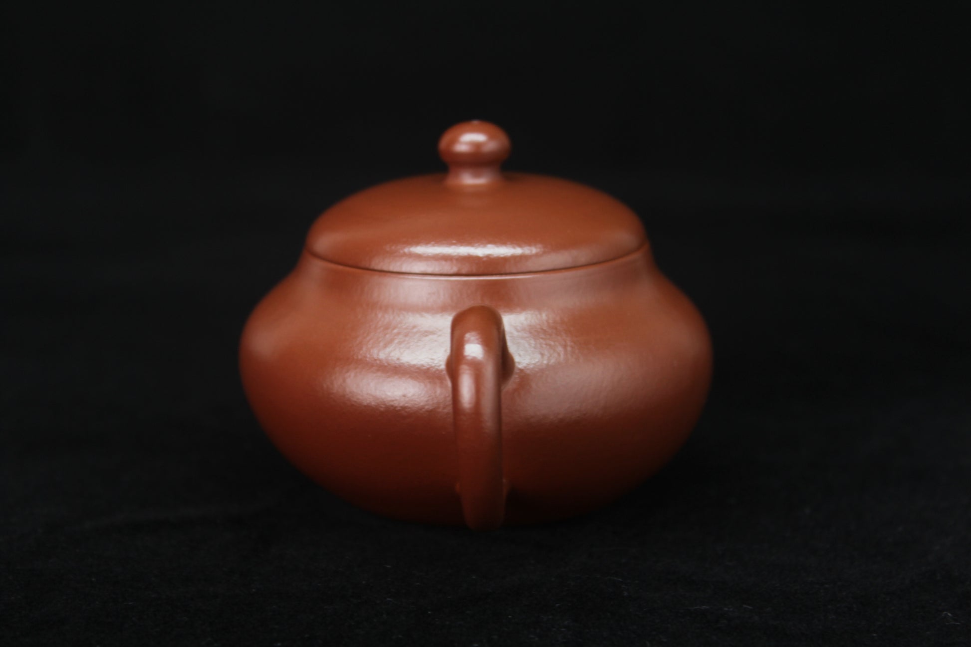 Handle details 3 Clay teapot handmade with purple clay from zisha art galley