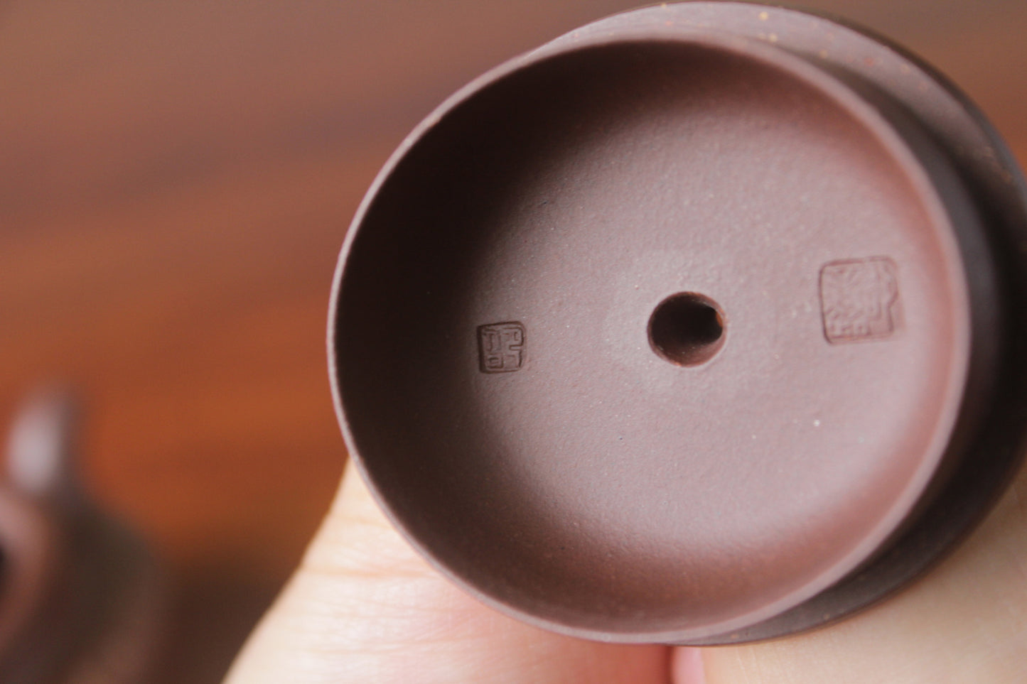 Lid mark of the collectible teapot handmade by teapot artist