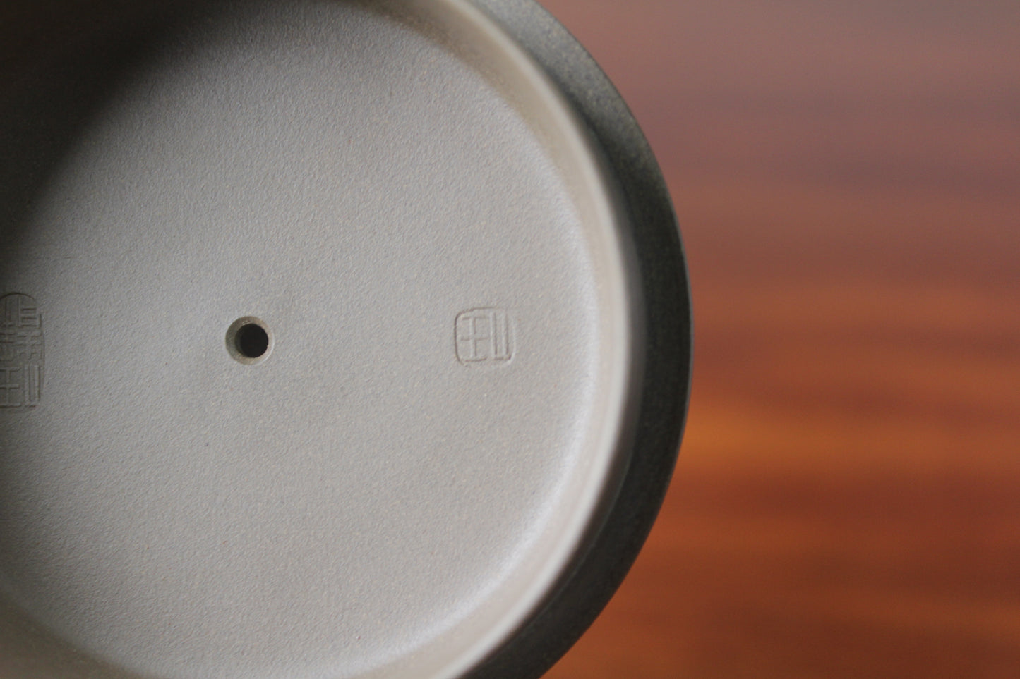 Lid mark of the Collectible teapot han wa