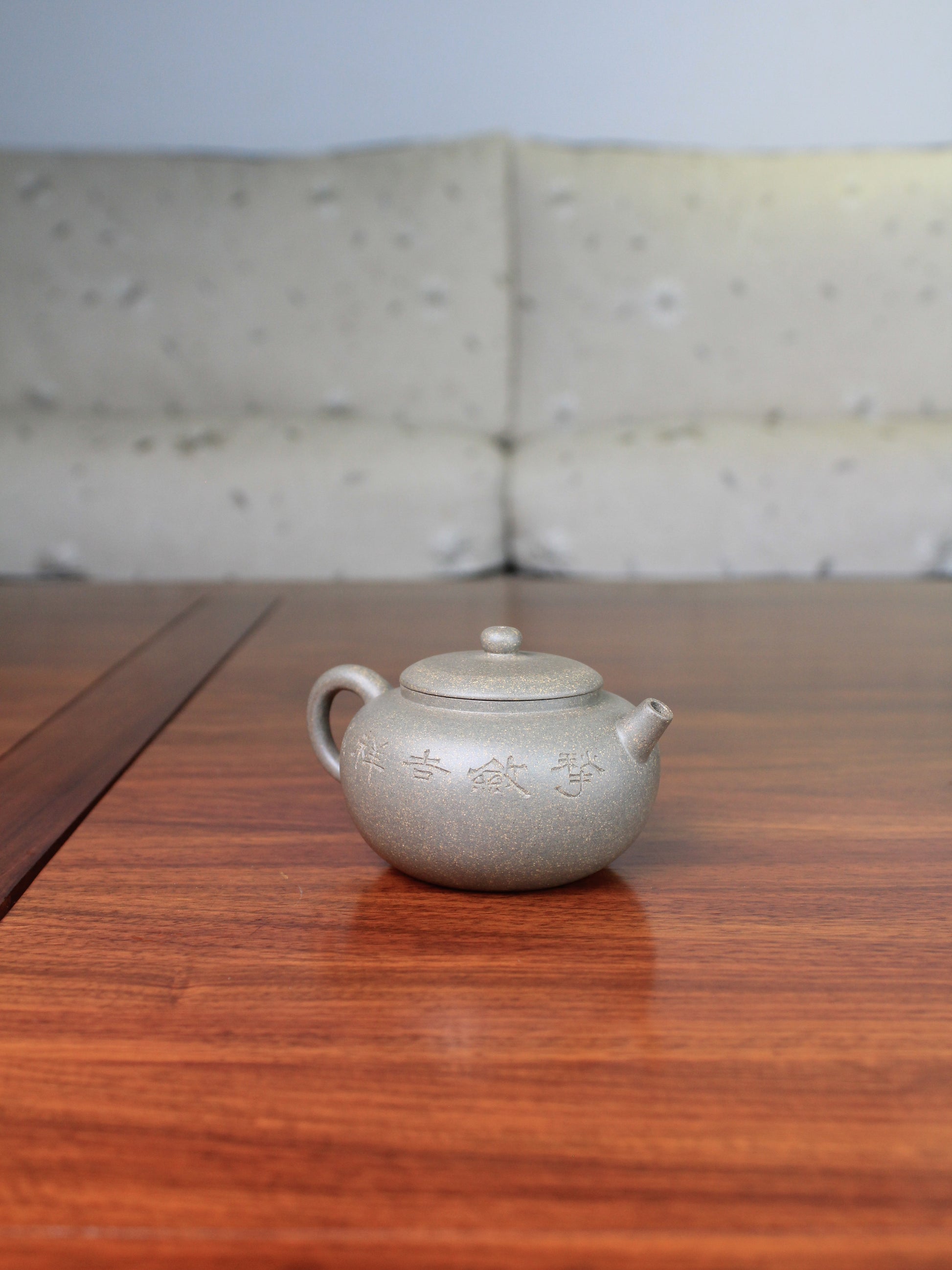 Right view of the Collectible teapot named toad, handmade by teapot artist