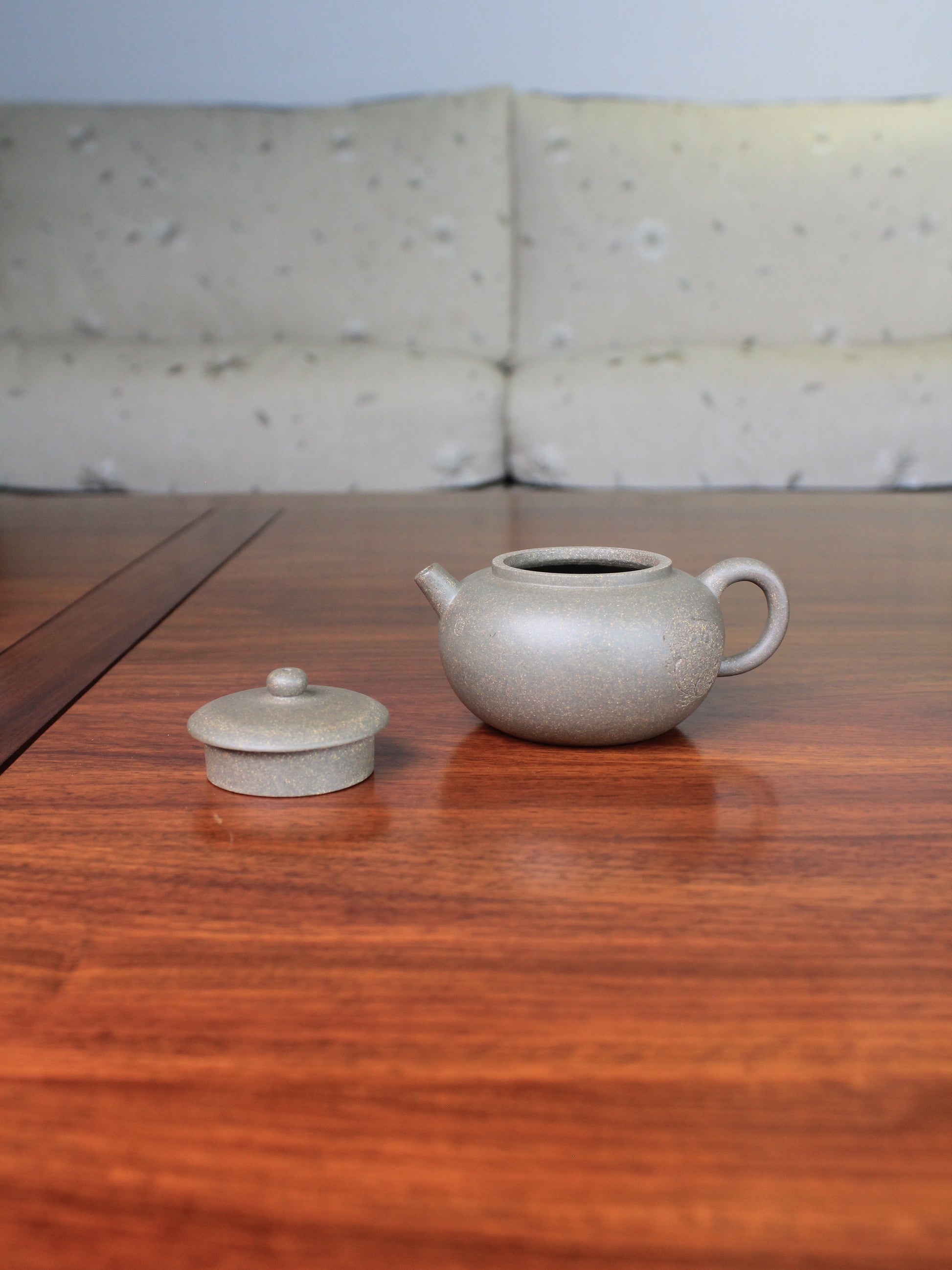 Details of the Collectible teapot named toad, handmade by teapot artist