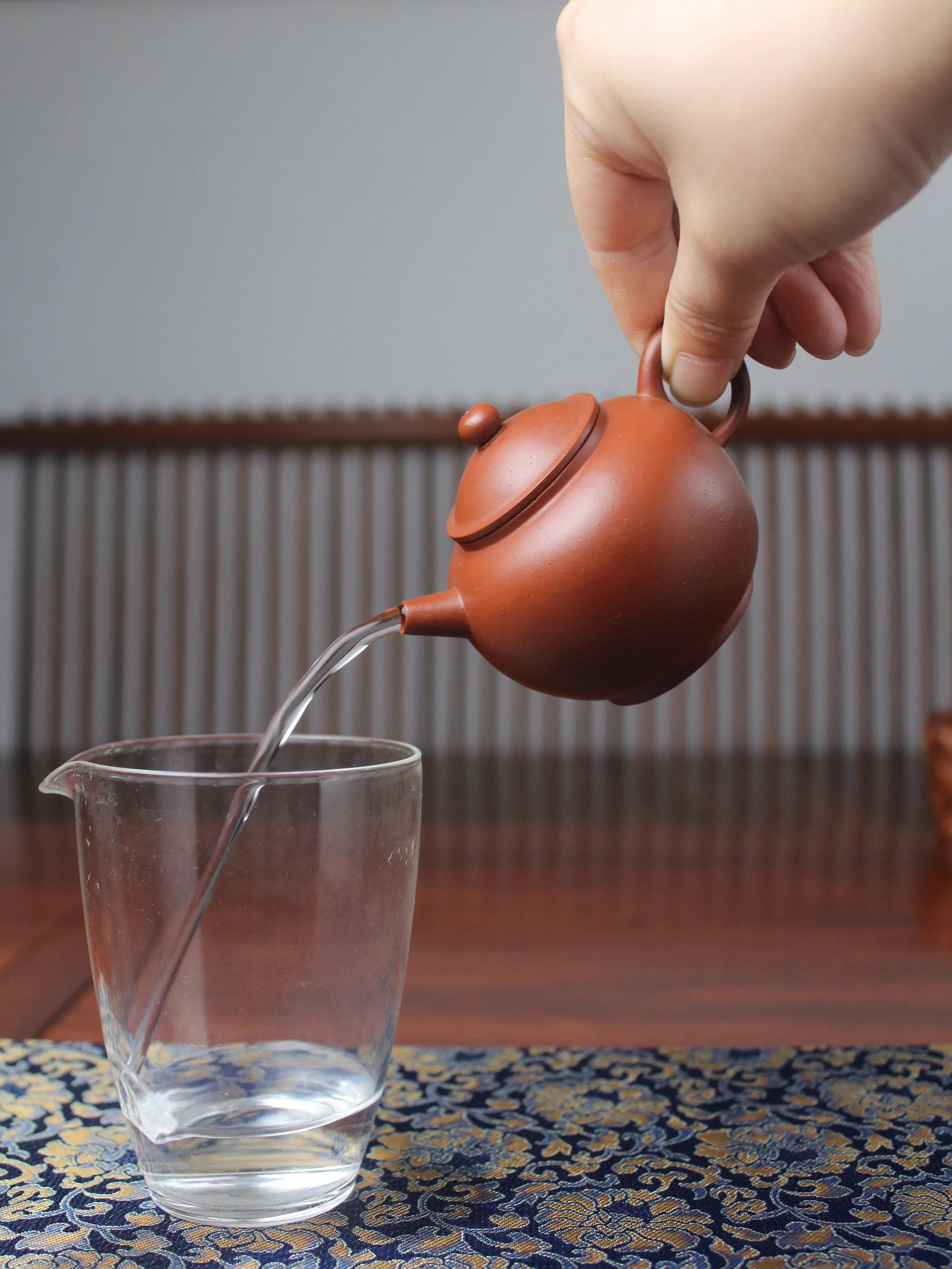 the collectible ju lunzhu teapot pours good