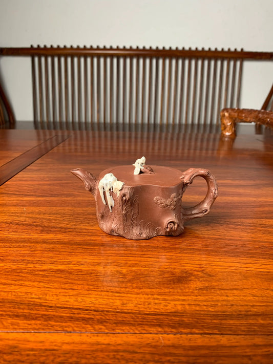 collectible teapot named ao xue on the table
