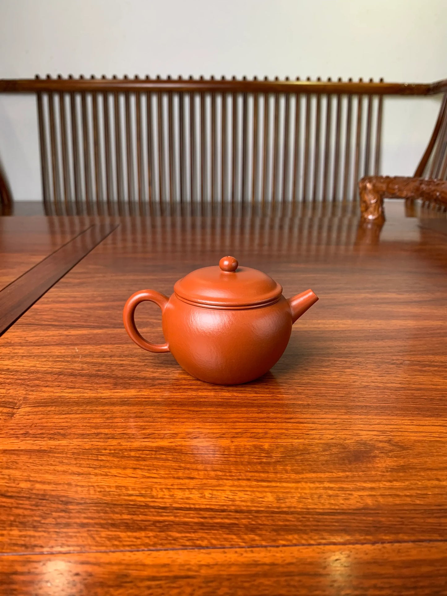 the back view of the apple shape collectible teapot