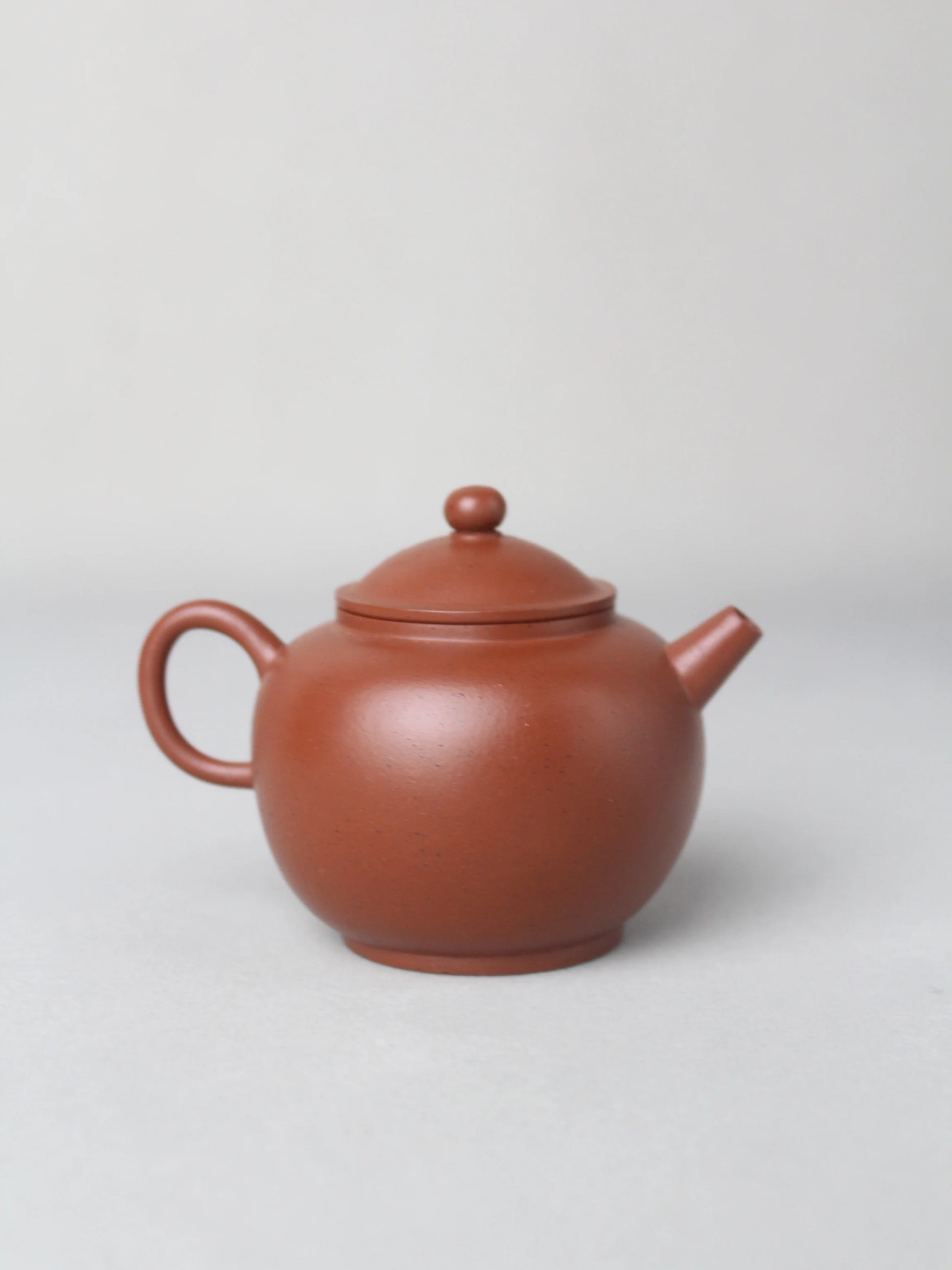 the back view of the Collectible ju lunzhu teapot