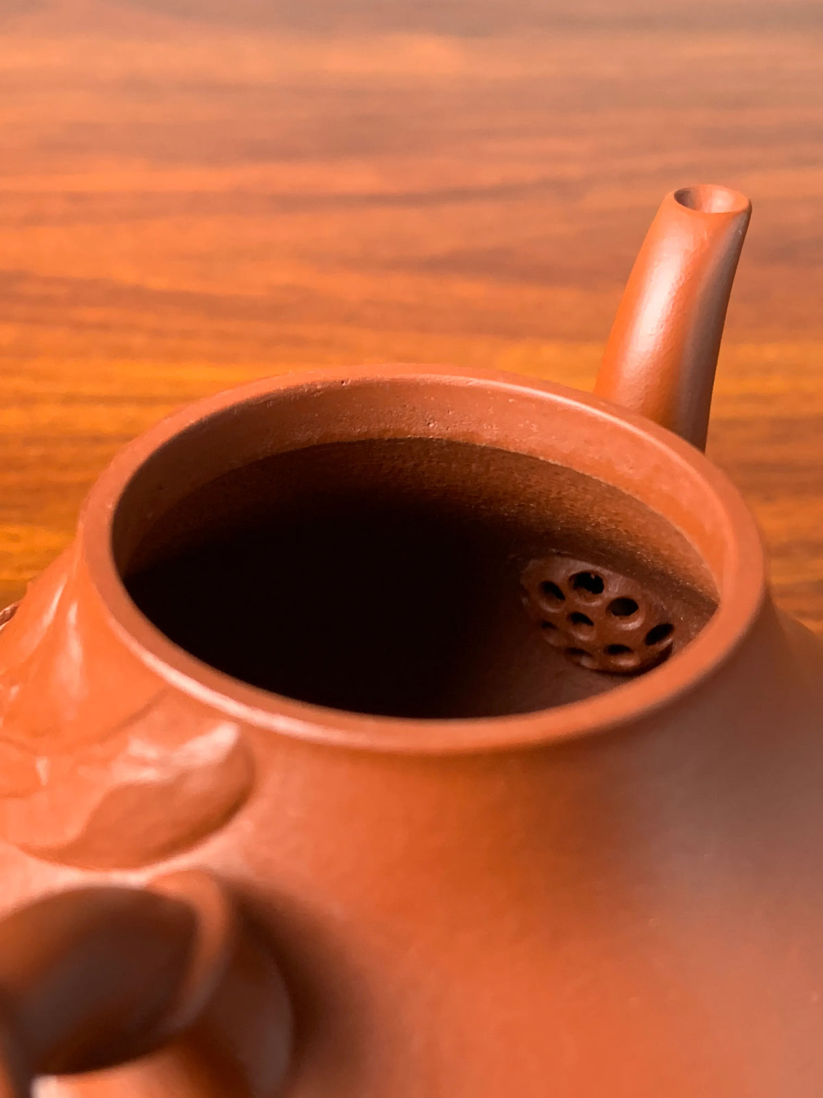 the ball shape filter of the handmade yixing teapot si ting