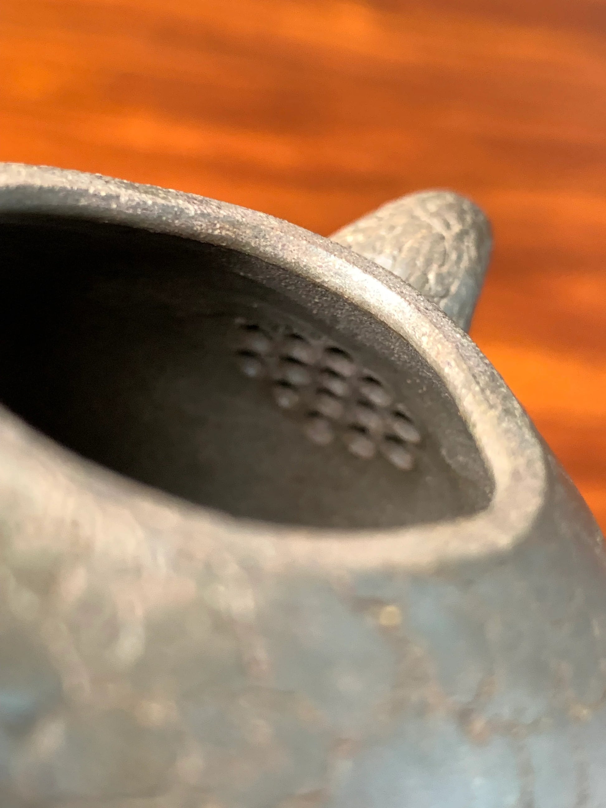 the filter of the collectible teapot named gong chun
