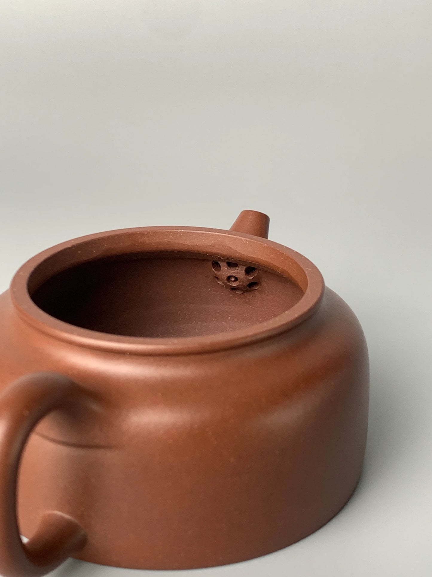 filter of chinese teapot yixing named de zhong