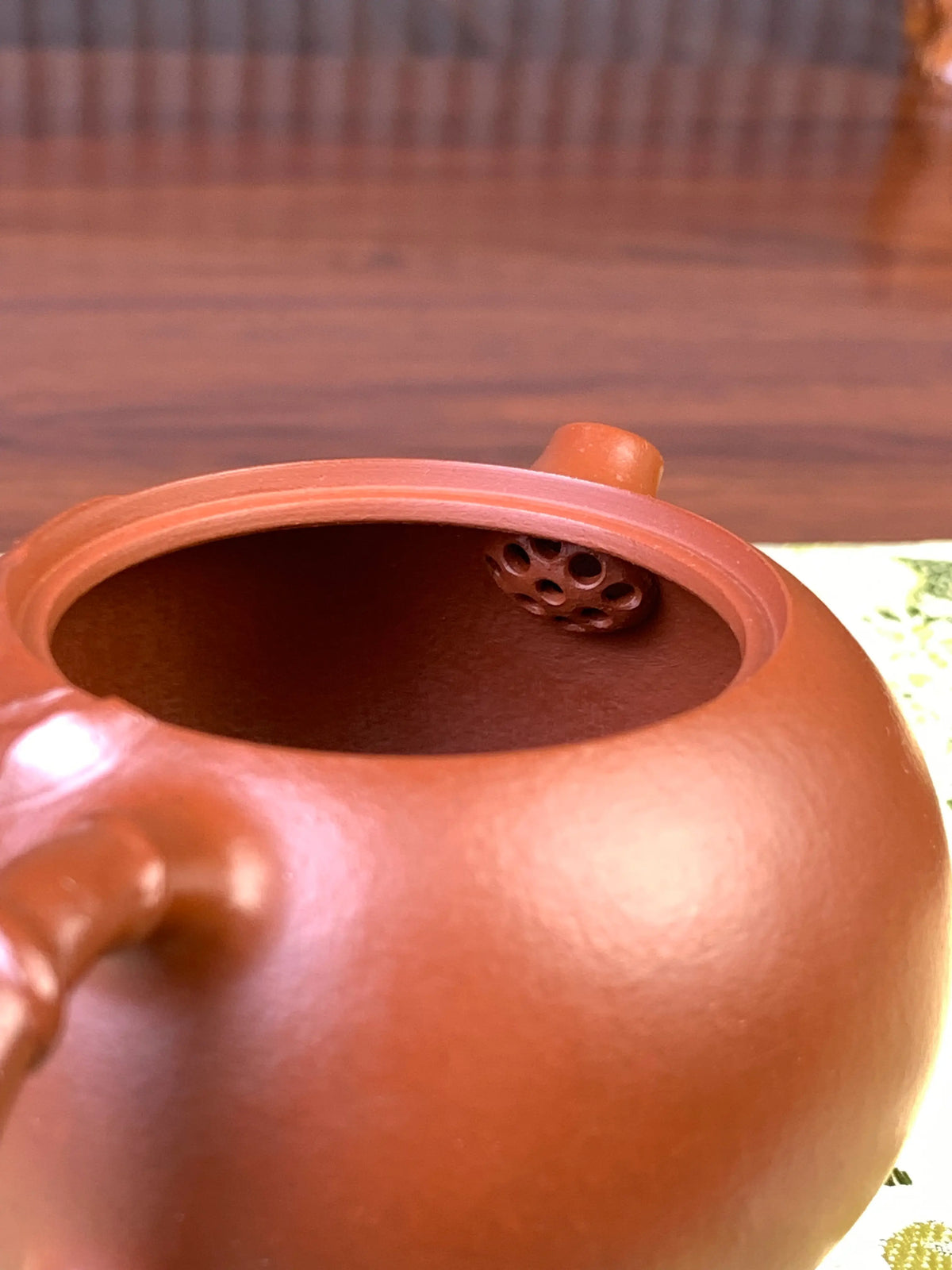 the ball filter of the handmade yixing teapot xi shi