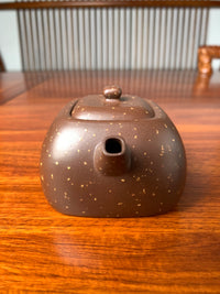 the front view of the zisha teapot