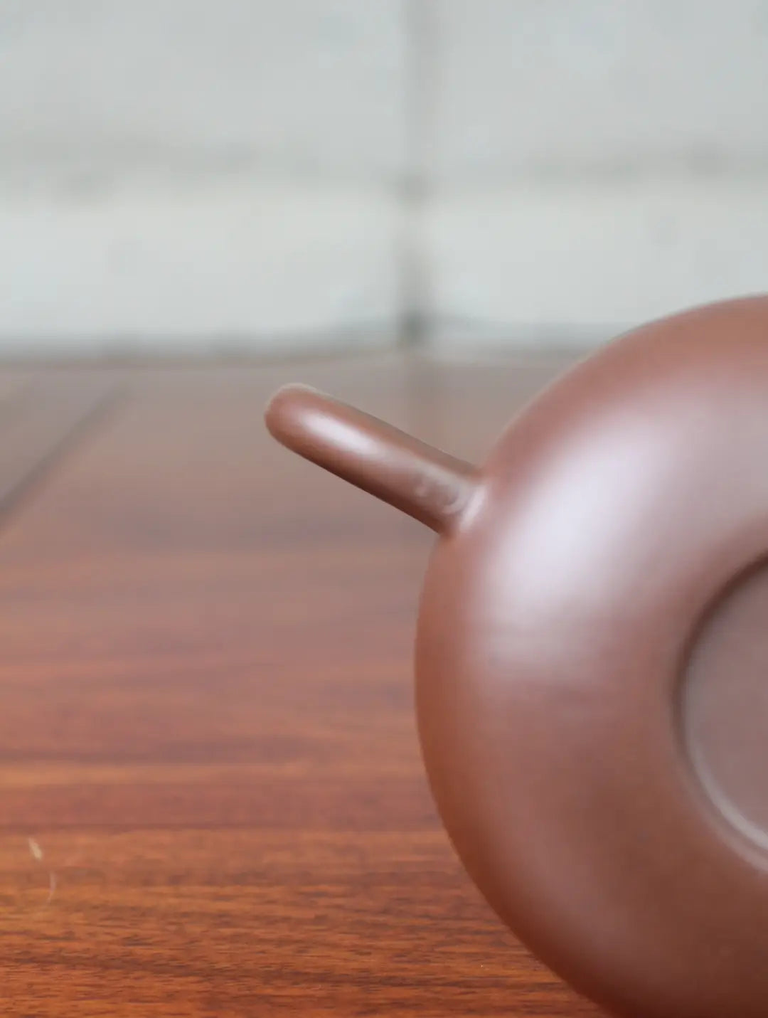 the teapot handle of the zisha teapot