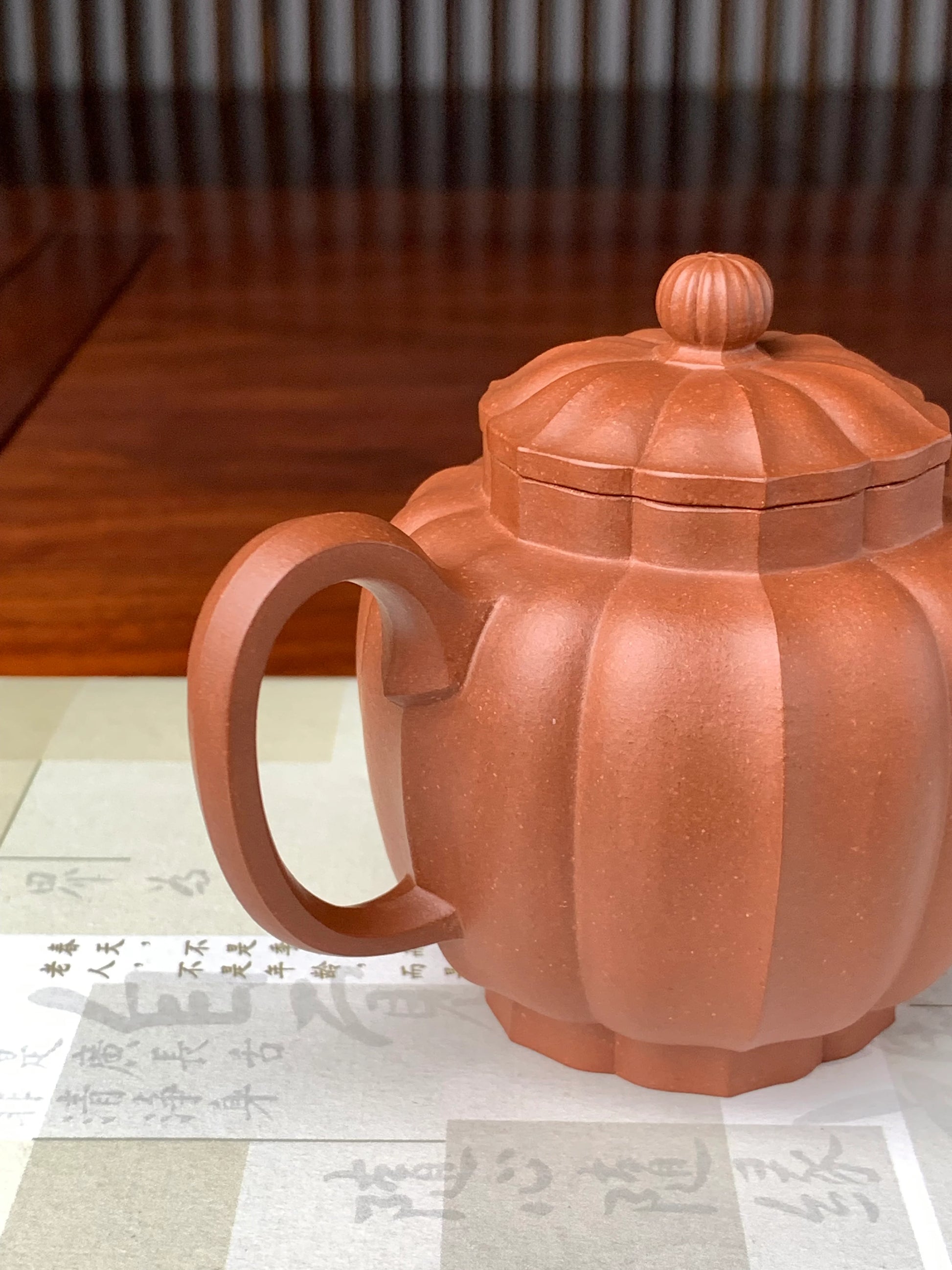 Close-up photo of the teapot from the right angle.